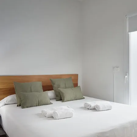 The Collection - Marina 12 *